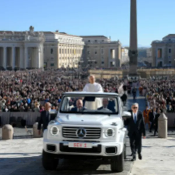Ciclo de catequesis - Jubileo 2025. Jesucristo, nuestra esperanza. IV. La resurrección de Cristo y los desafíos del mundo actual. 4. La espiritualidad pascual inspira la fraternidad. «Ámense los unos a los otros como yo los he amado» (cf. Jn 15,12)